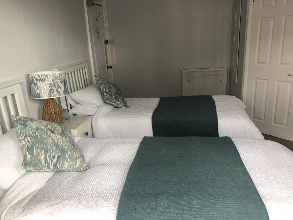 Knoll Guest House
