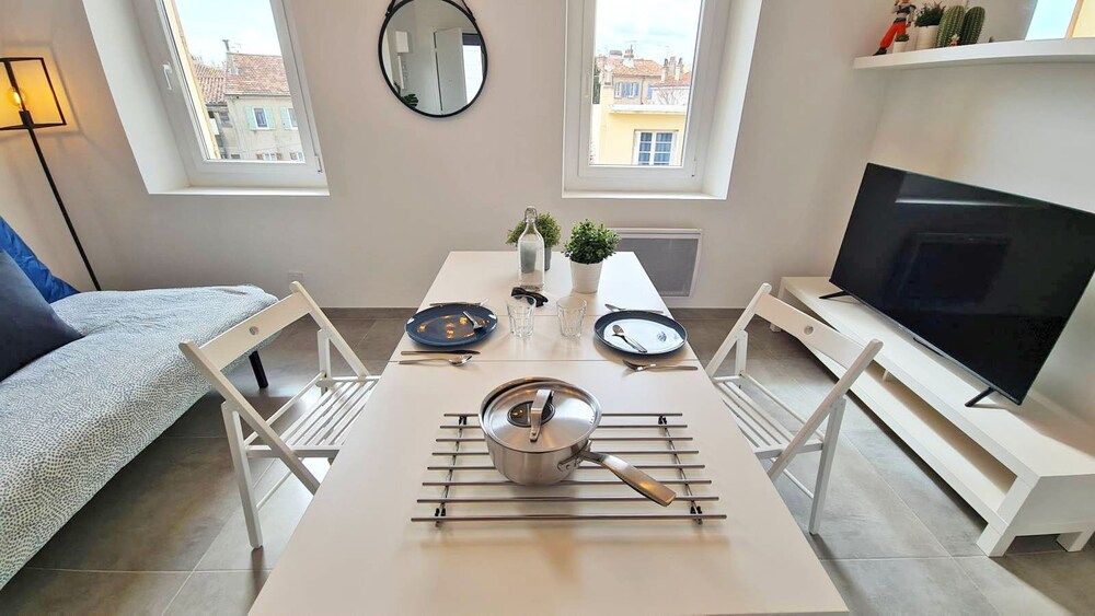 GregBnb - Le Valbourdin - Toulon Ouest