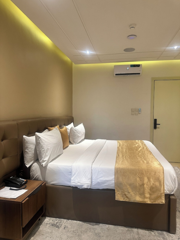 Vievely Suites and Apartments