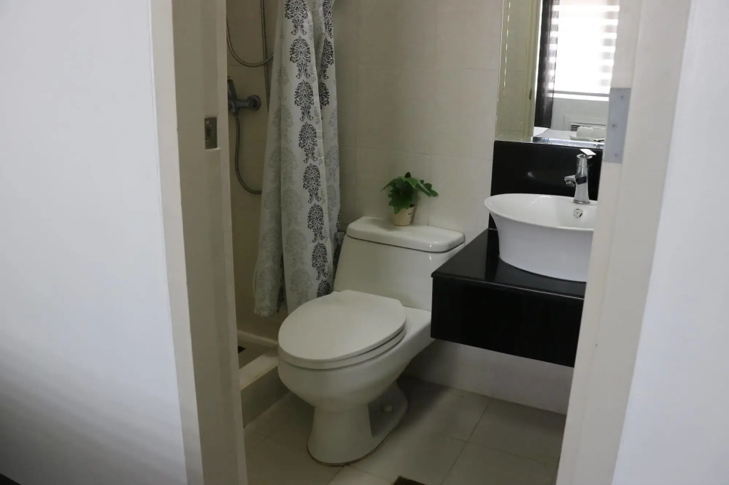 Sarasota Residential Resort, Newport City