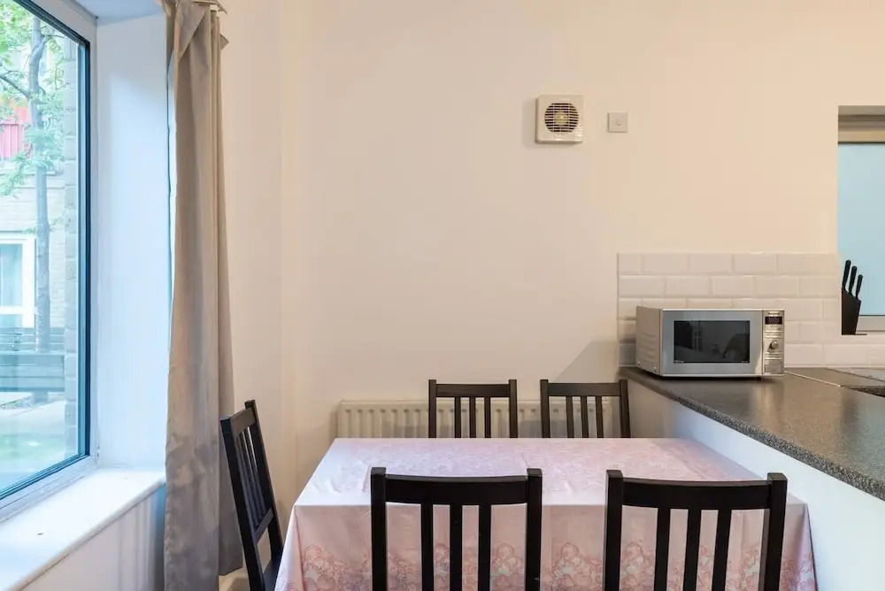 Large 3Br Flat In Canary Wharf For Up To 6