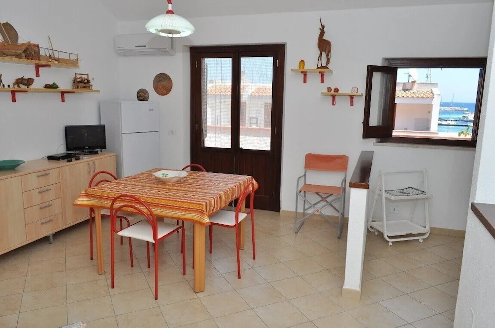 Villa Bonfiglio fronte mare e centralissima