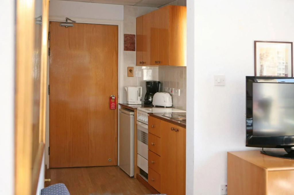 Chrielka Hotel