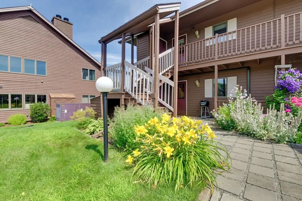 Lake Memphremagog Access: Newport Condo w/ Balcony
