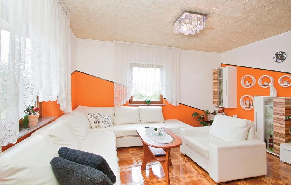 Nice Home in Valtursko Polje With Wifi and 2 Bedrooms