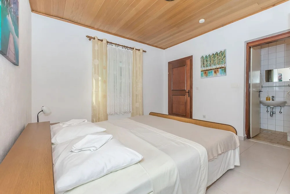 Apartments Mara