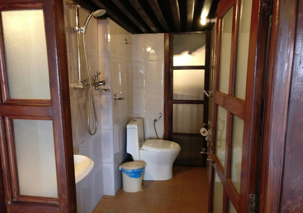 Hiranya Guest House