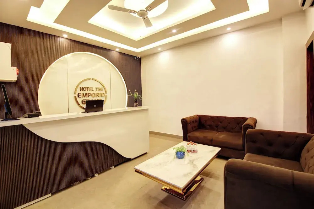 Hotel Emporio Grand