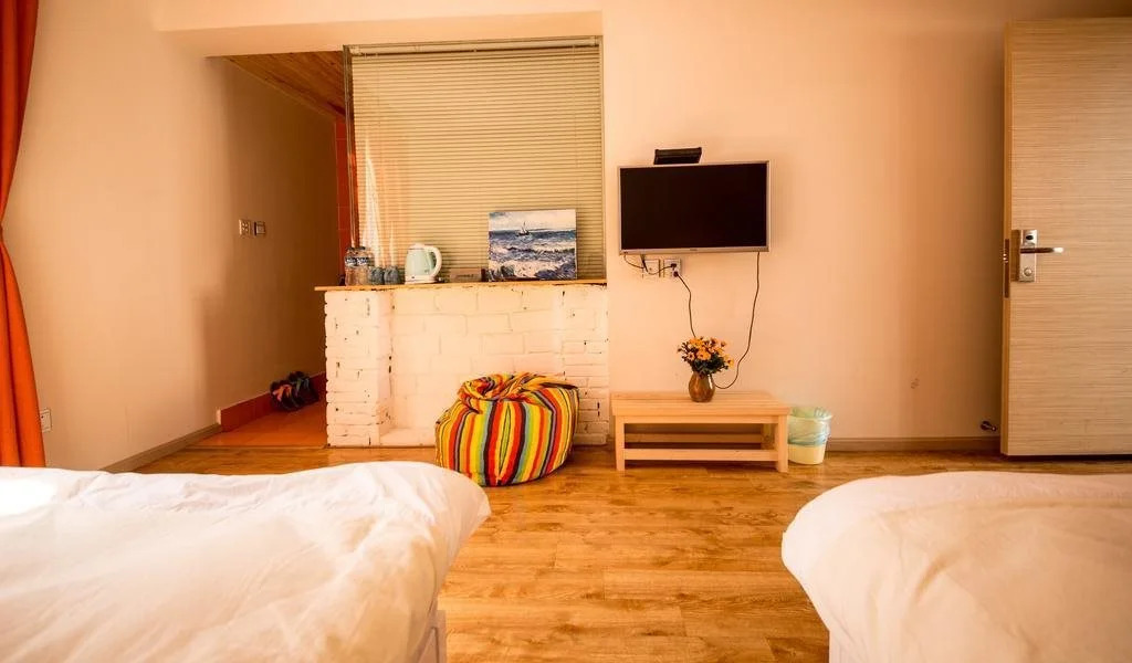 Dali Times Hostel