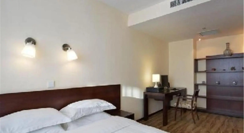 Sunjoy Hotel