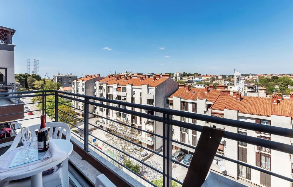 Amazing Apartment in Pula With Wifi and 1 Bedrooms
