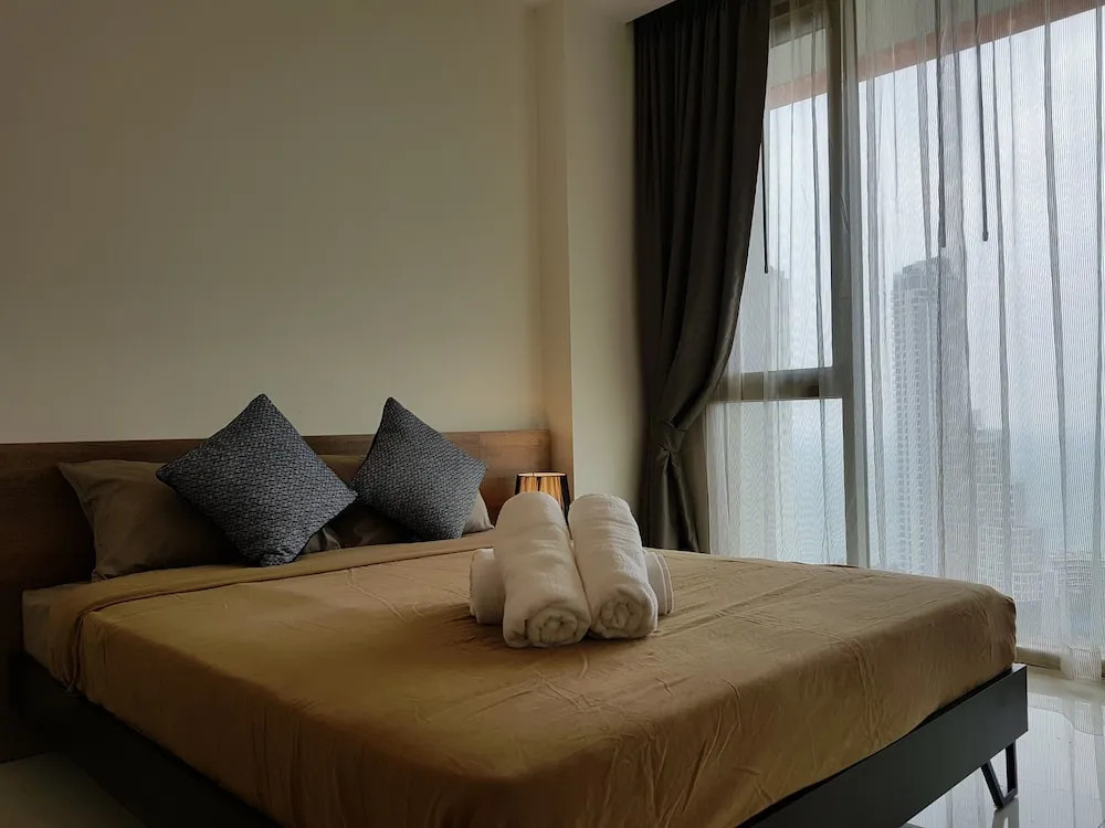 Riviera 1BR Sea View B1609