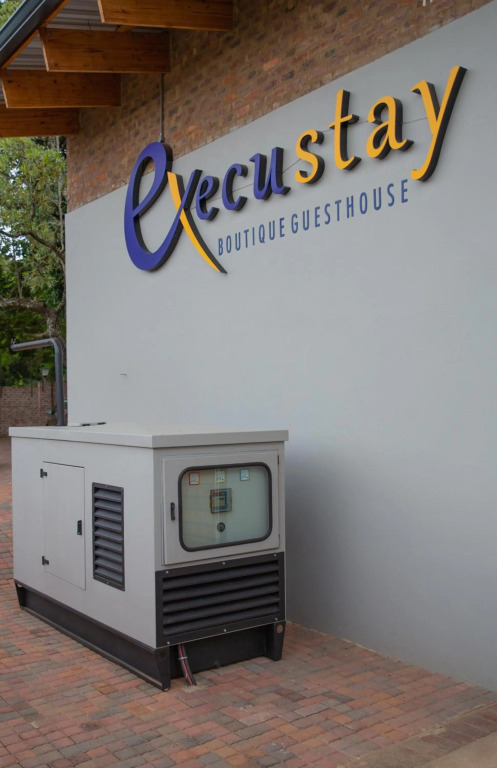 Execustay - A 1 week renovation in progress - breakfast & pool area