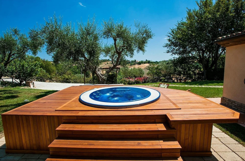 Independent house with Spa pool