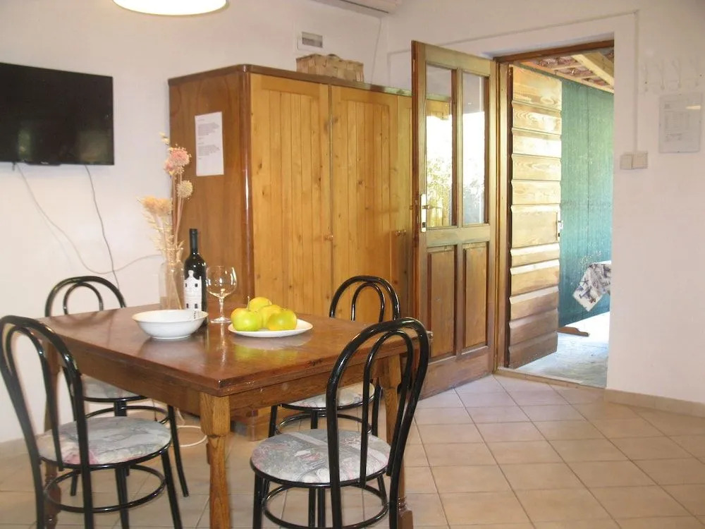 Apartmani Bako Komiza