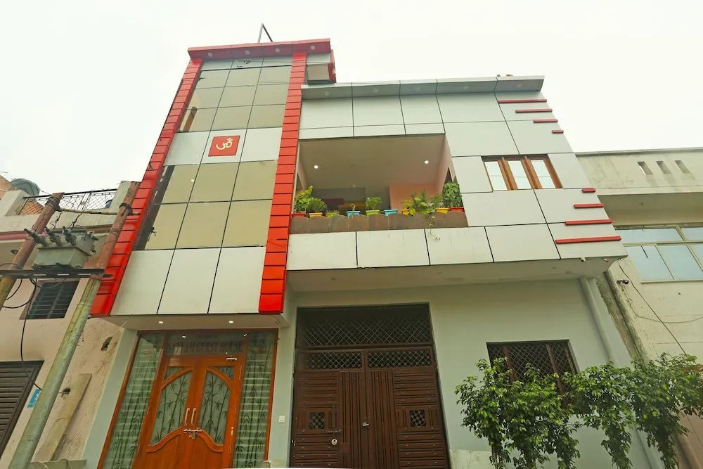 Oyo 18597 Satyam