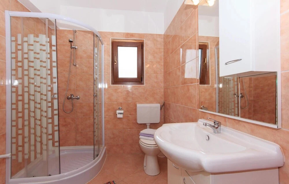 Awesome Home in Pula with Hot Tub, WiFi & 5 Bedrooms
