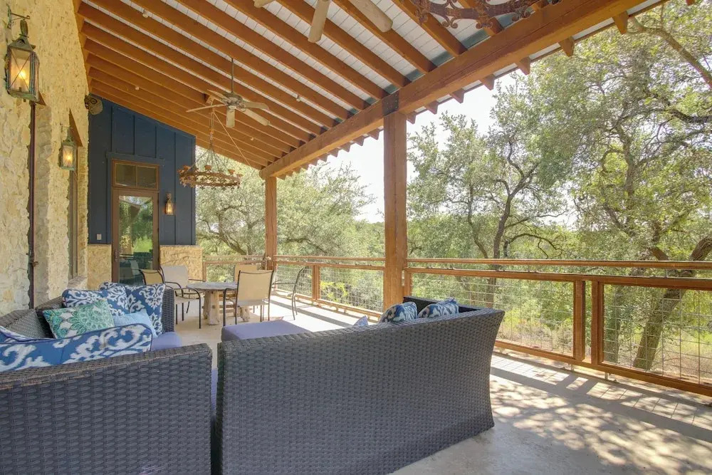 Pool & Covered Patios: Sprawling Austin Estate!