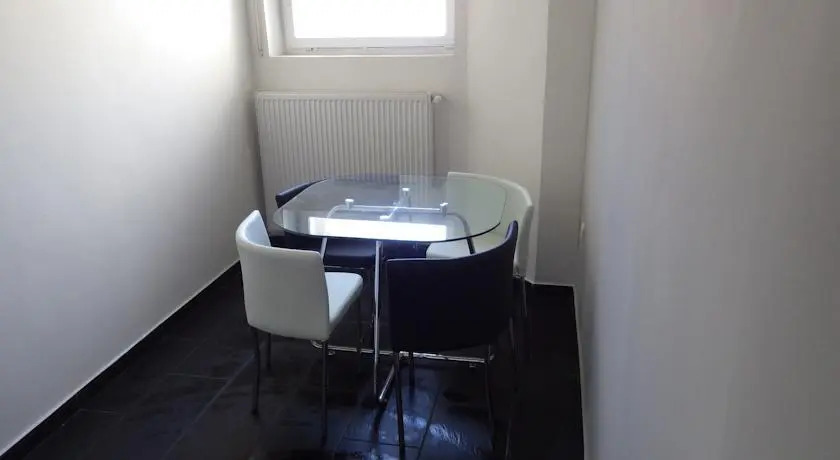 RS6 Apartment