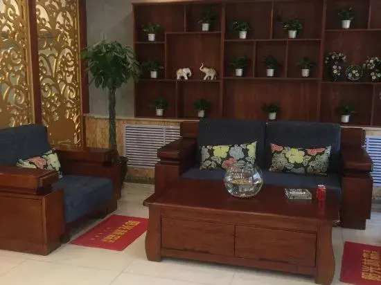 Wuxiang Greenrunpeng Express Hotel