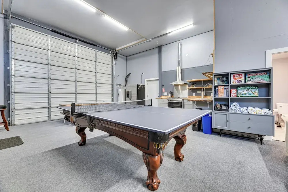 Westport Home w/ Hot Tub: 2 Blocks to Beach!