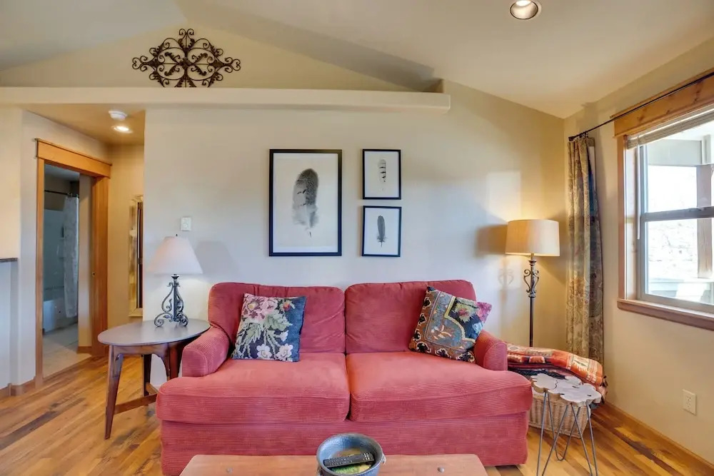 3 Blocks to Main St: Cozy Gunnison Retreat!