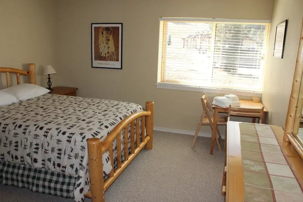 Whiskey Towers 210 - 2 Br Condo