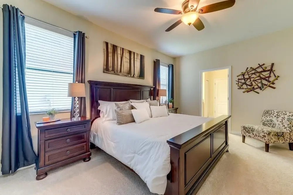 Serenade Champions Gate 8 Bedroom Home with Private Pool