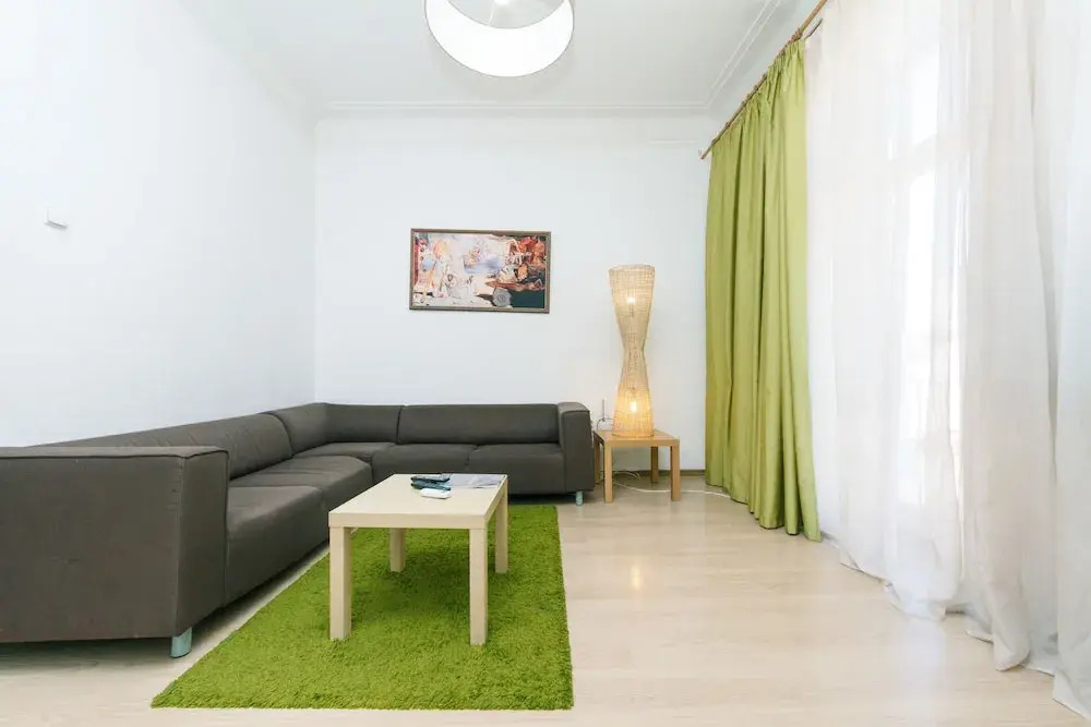 Luxrent apartments на Льва Толстого