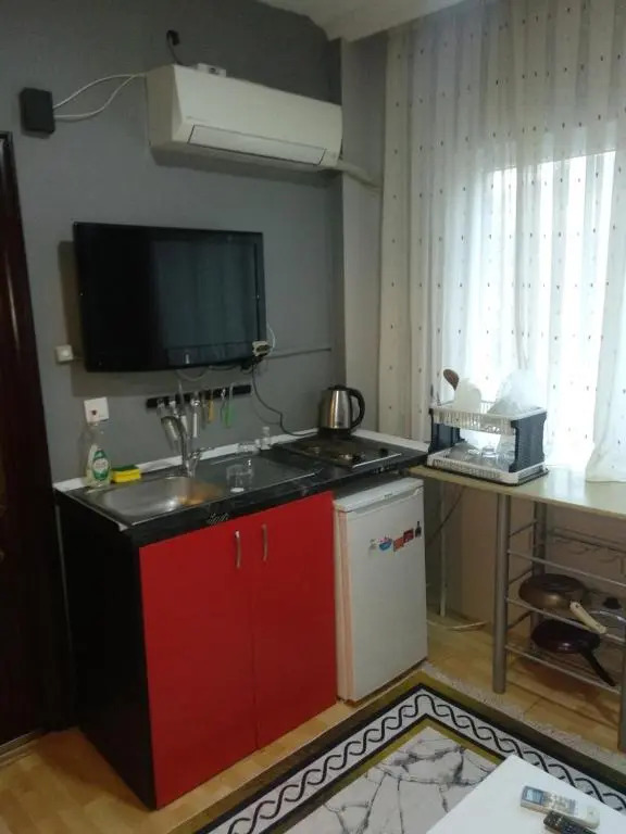 hygienic affordable central accommodation near metro