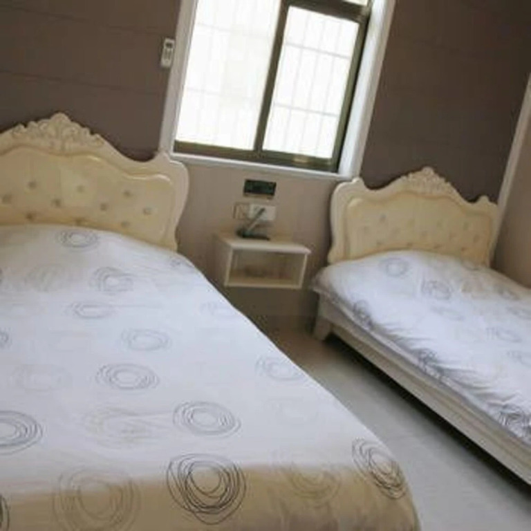 Huaning Hostel