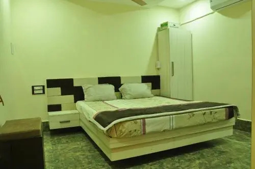 hotel golden inn