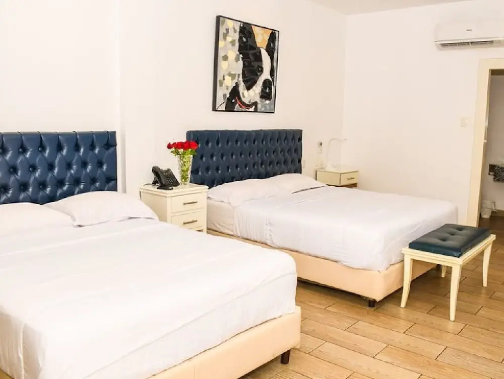 Hotel Kinova - Salinas