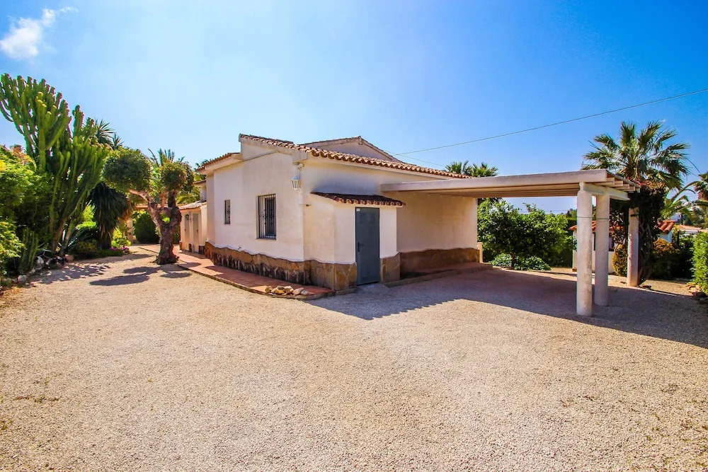 Kathrin - beautiful little house in pretty grounds with lovely views in Benissa