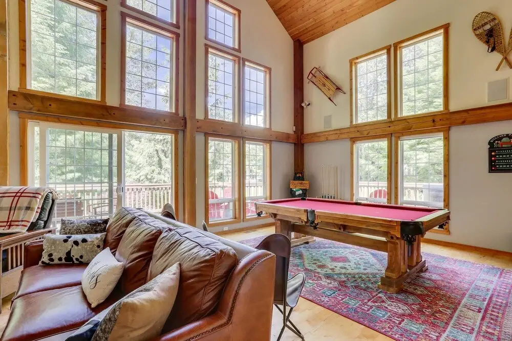 Lazy Bear Lodge