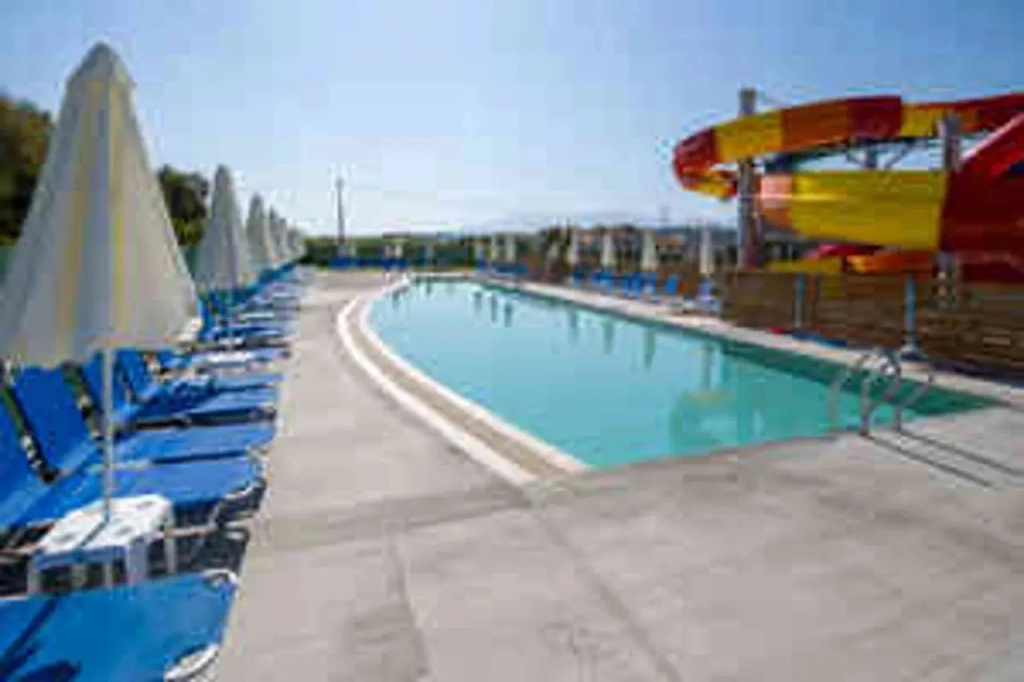 Selini Suites & Waterpark