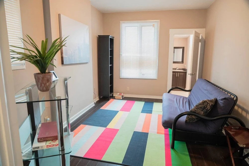 Beautiful 3 Bedroom Home Near Downtown