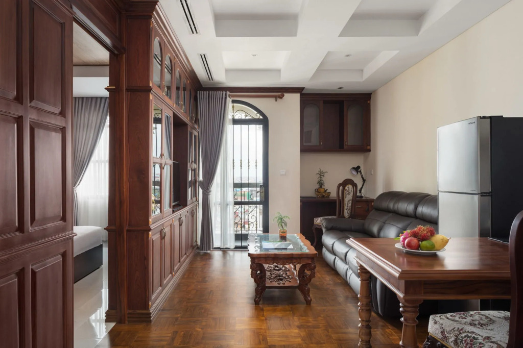LCS Hotel & Apartment