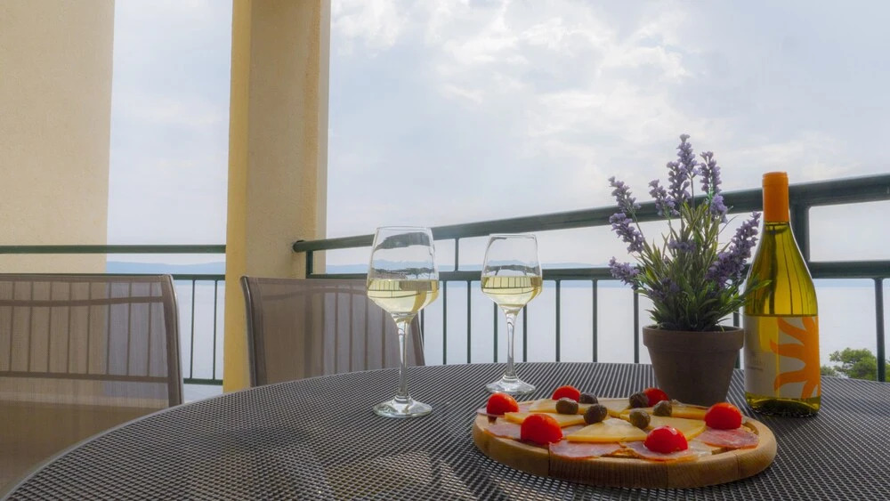 Apartment Brela with Sea View I