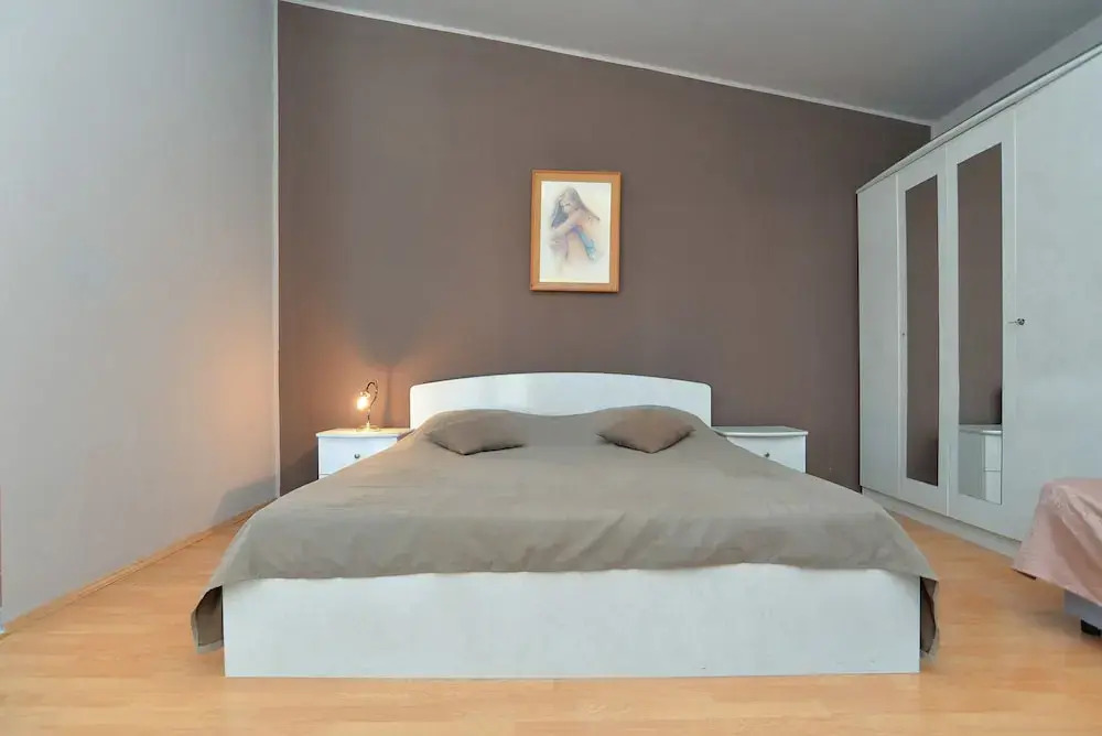 Apartment 1692