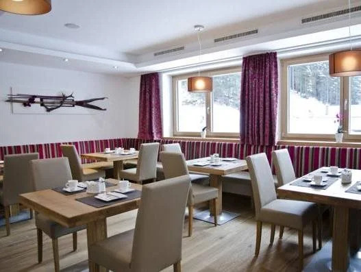 Hotel Garni Alpenland
