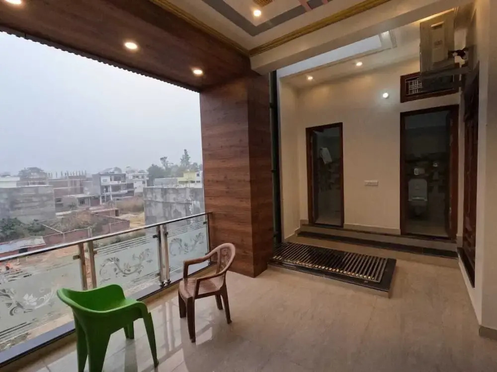 Hare Rama Palace