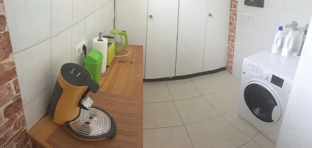 Sam Apartments