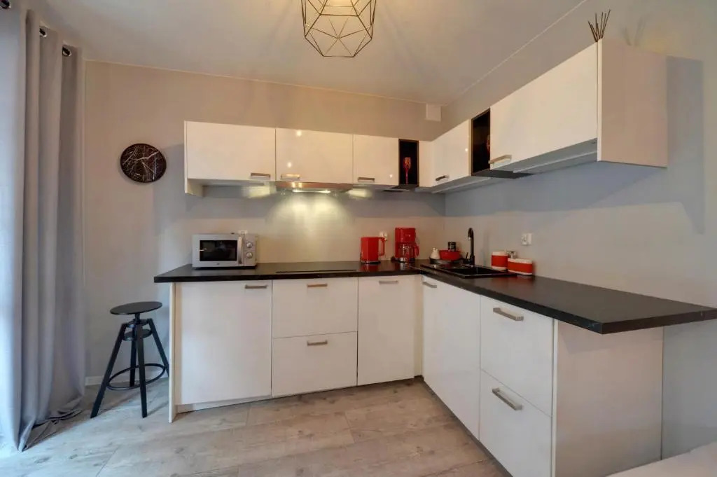 Eleganckie i Stylowe Apartamenty Sun Seasons 24 w Karpaczu z Parkingiem by Noclegi Renters