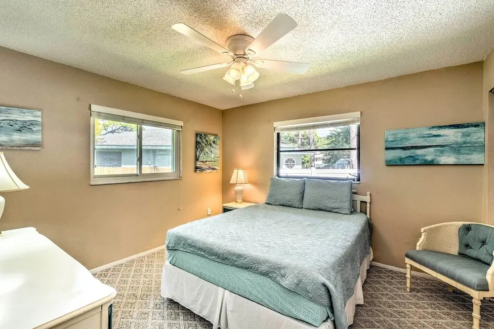 4 Mi to Beaches: Home w/ Lanai & Yard in Venice!
