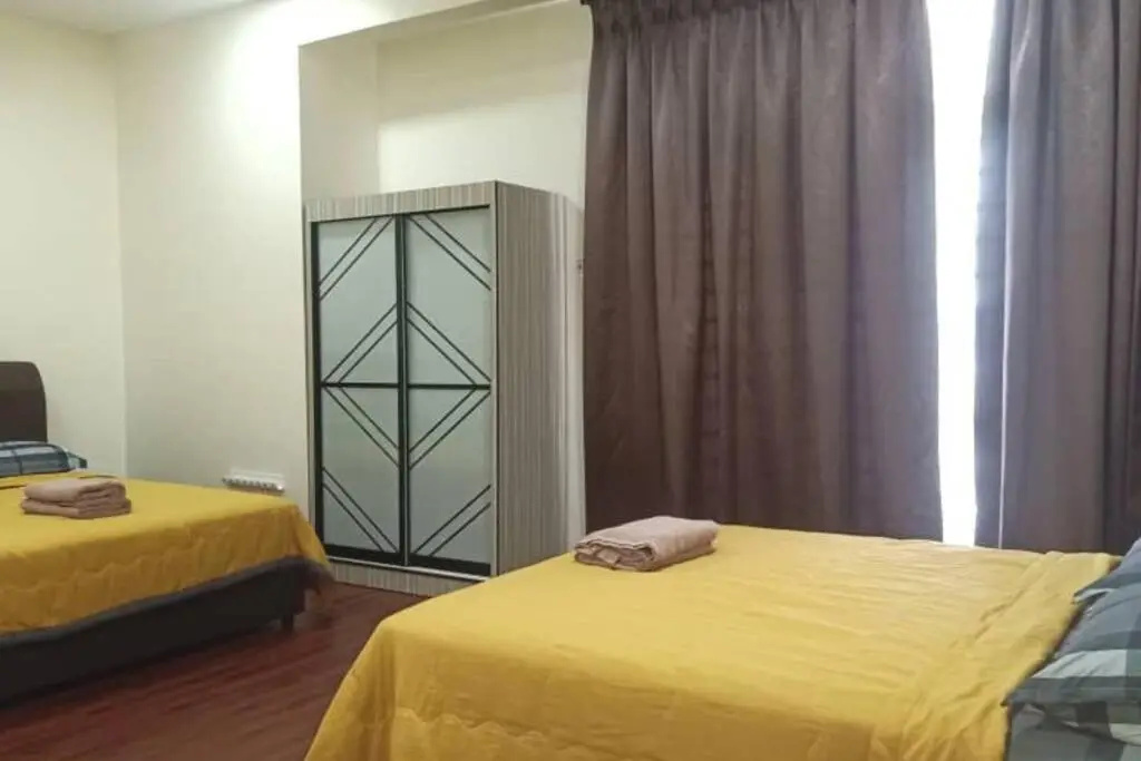 KS 80 Homestay 4R3B ~WiFi~ near Jetty