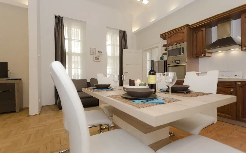 Caldo Apartments