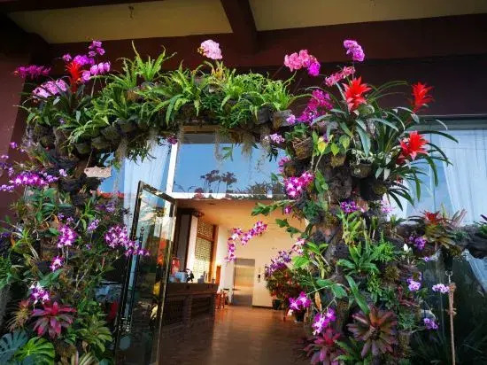 Xishuangbanna Rainforest Flower Valley Hotel (Gasa International Airport)
