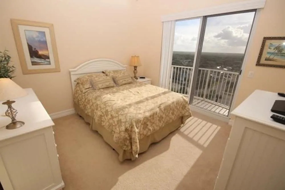 Malibu 704 Apartment 3