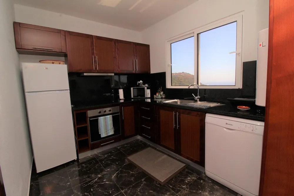 Caracas One Bedroom Apartment Sea View